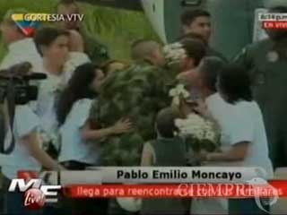 Liberan a Pablo Emilio Moncayo, reh�n de las FARC durante 19 a�os